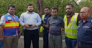 কপোতাক্ষ নদে অবৈধ বালু উত্তোলন, বাল্কহেডসহ আটক ২